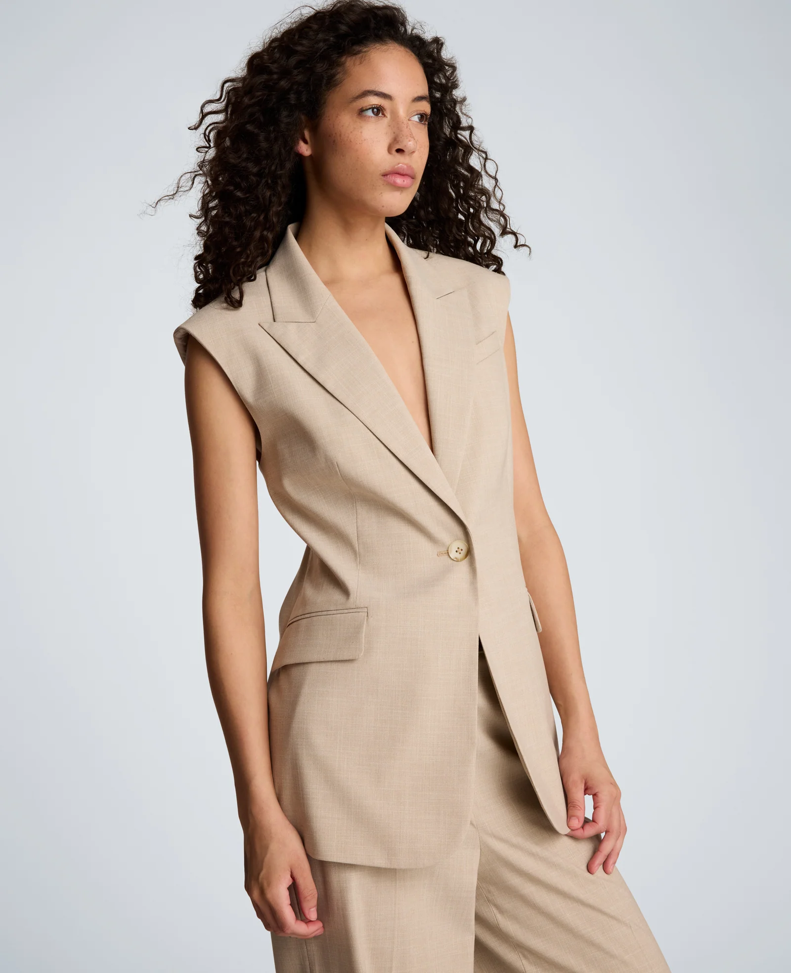 Crosshatch Weave Open Back Vest with Strap - Image 7